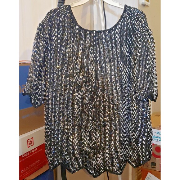 NWOT - Vintage Carina Black Silk Top with paillettes and beads (very heavy) - 4X - Picture 4 of 6